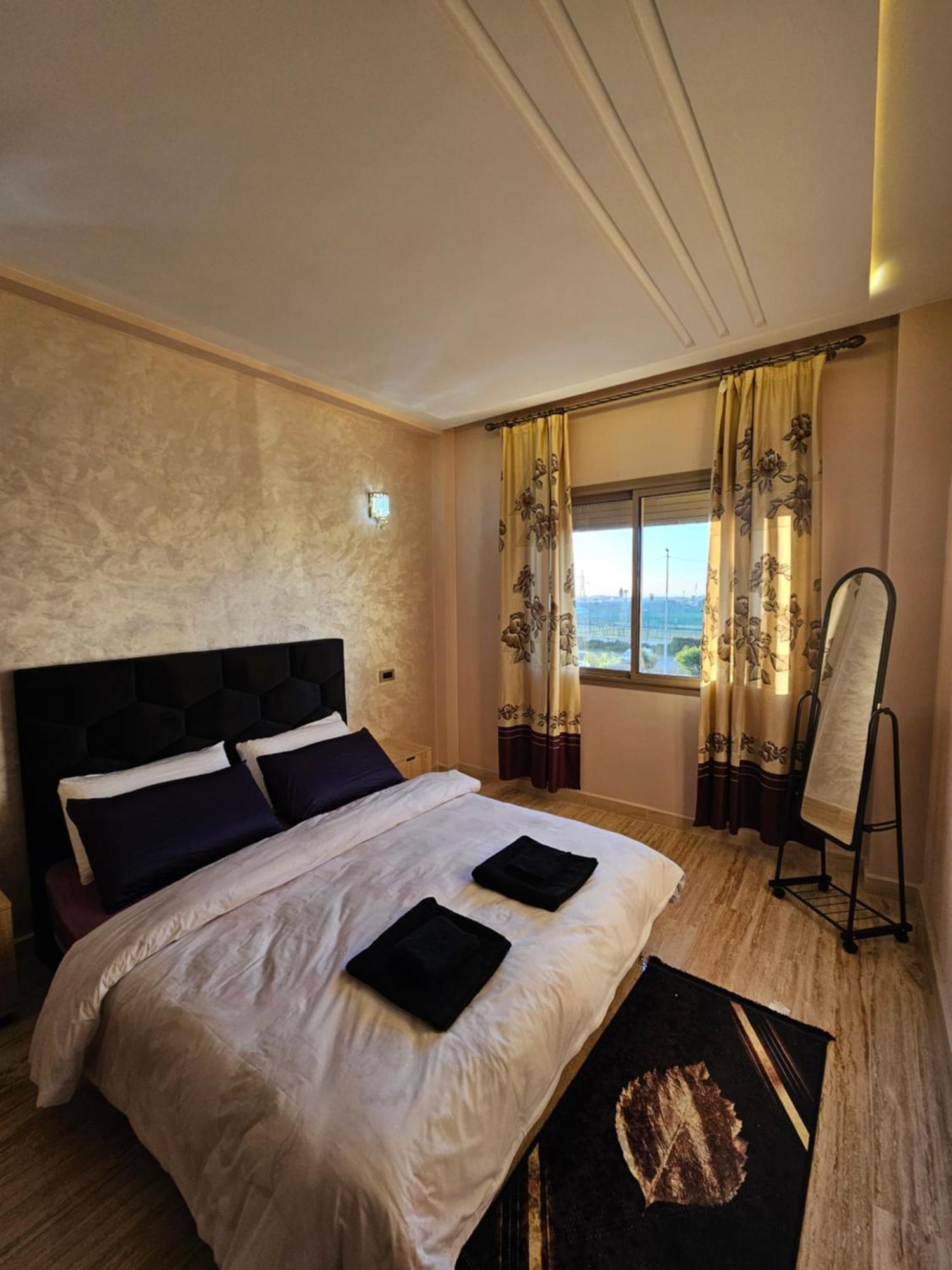 Mia Appartement N1 - Elegance, Confort Et Serenite Casablanca Bagian luar foto
